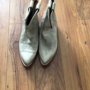 Frye off white ankle booties size 8